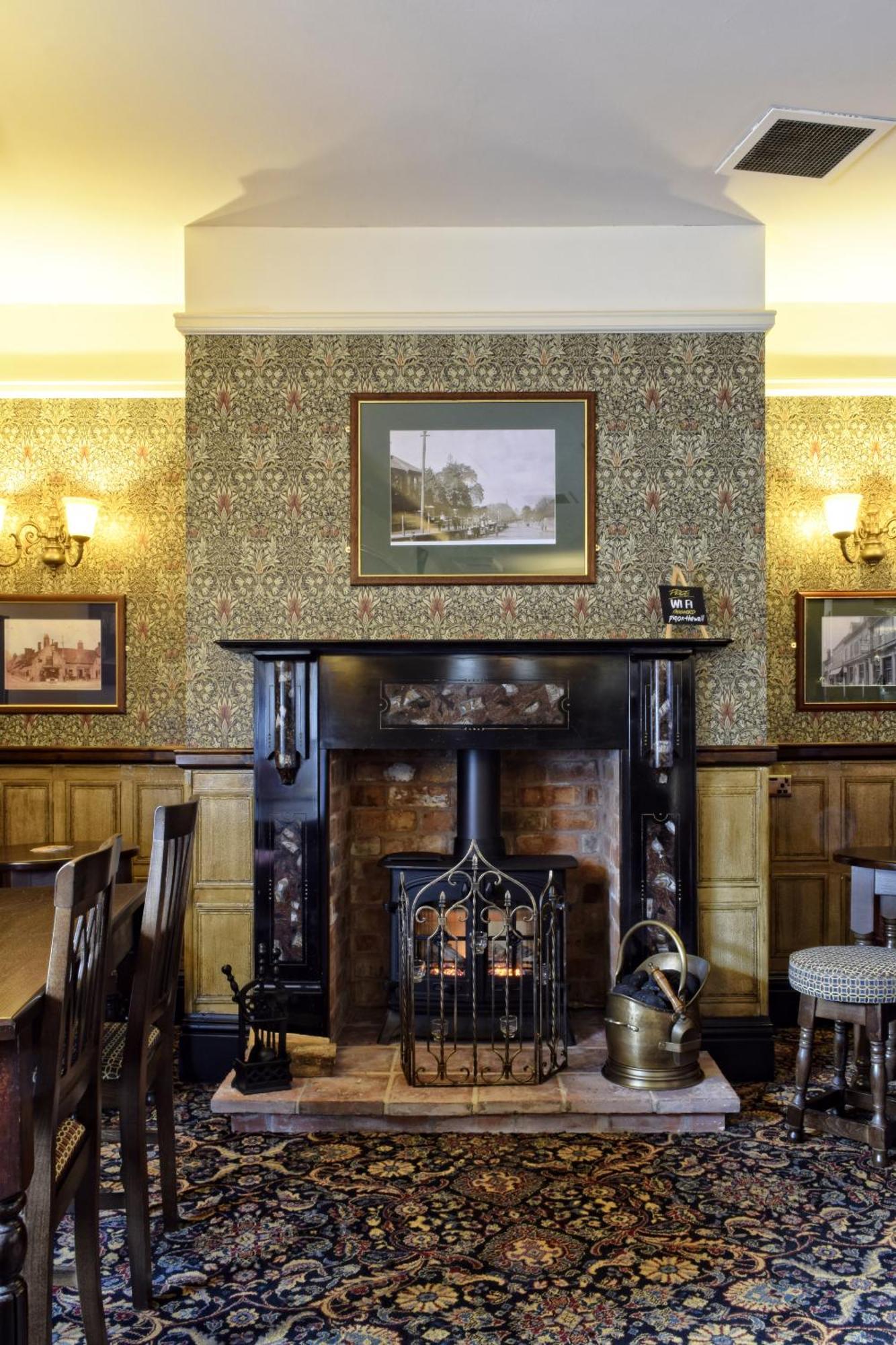 The Seven Stars Bed & Breakfast Stourbridge Exterior photo